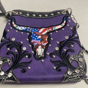 COWGIRL TRENDY Women’s Purple &‎ Black Longhorn Crossbody Size 7”X7”